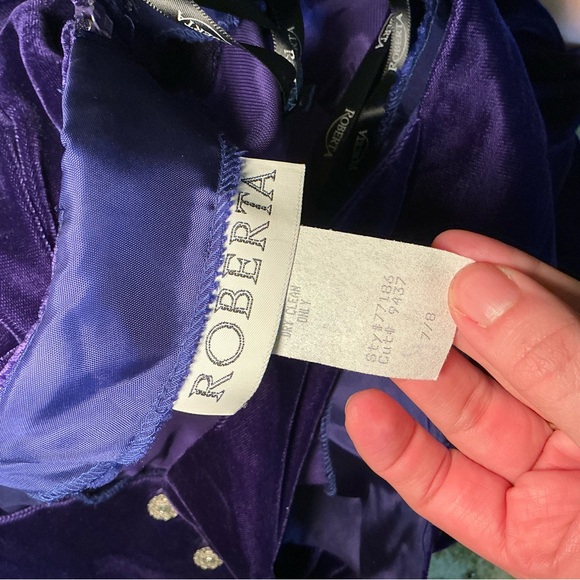 90s Vintage purple velvet Roberta halter prom dress - Picture 8 of 8